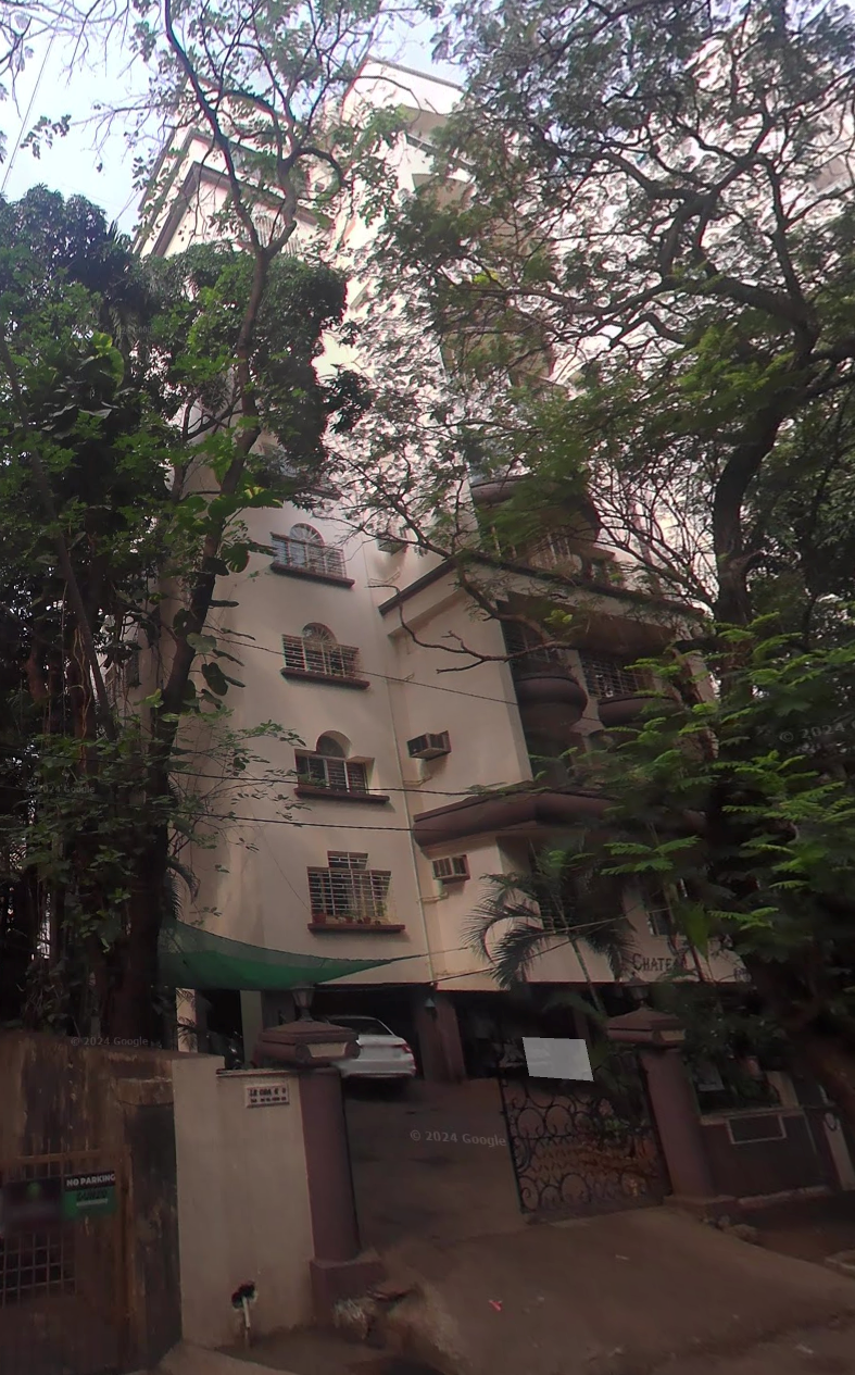 4 BHK Fully Furnished in Le Chetau , Bandra West